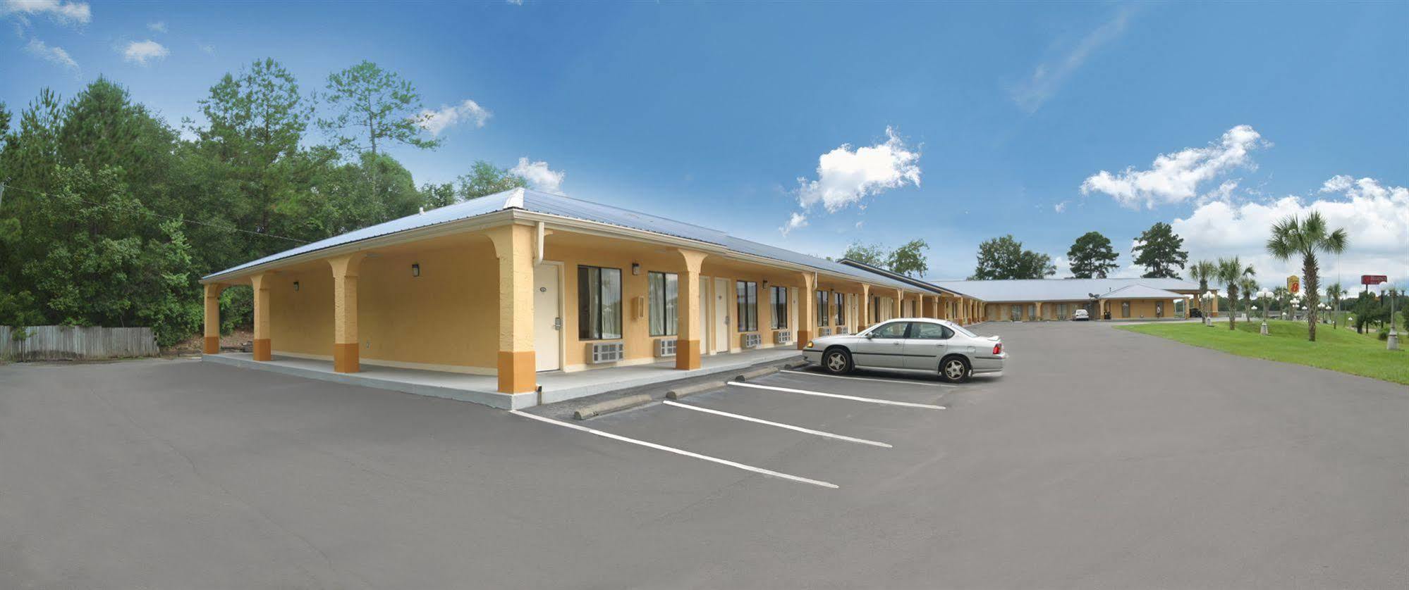 Days Inn By Wyndham Defuniak Springs Exteriör bild